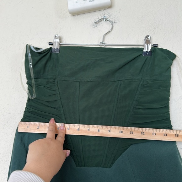 House of CB‎ Fionula Emerald Green Strapless Corset Midi Dress feather NWOT sz L - Picture 10 of 11